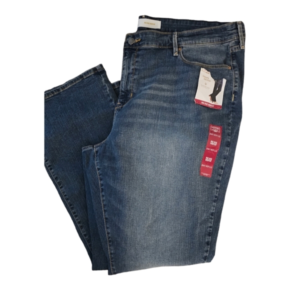 Levi's. Women's Signature Denim. Size 24. Boot Cut. NWT. - Picture 6 of 11
